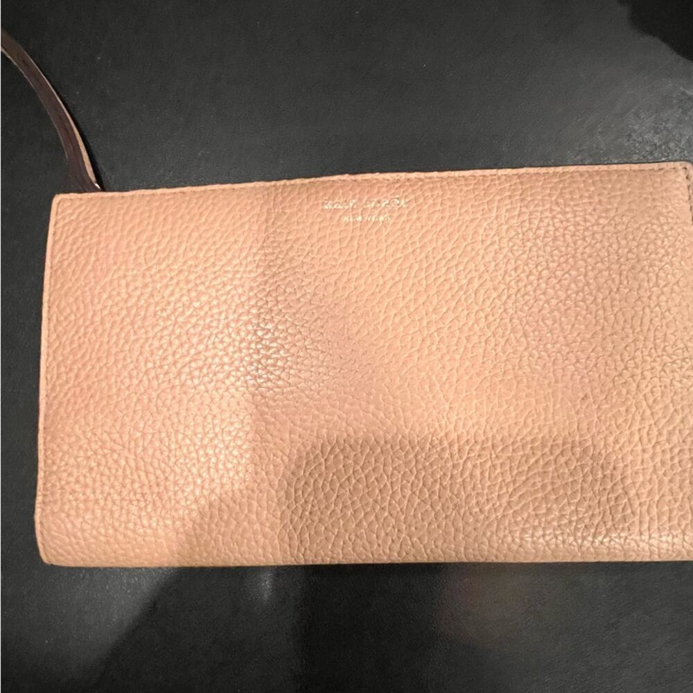 Kate spade tan leather wristlet 8 x 5